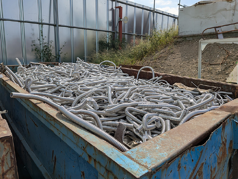 鉄くず・非鉄金属・電線・設備機器・雑品 など