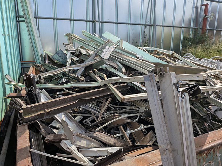 鉄くず・非鉄金属・電線・設備機器・雑品 など